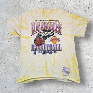 Los Angeles Lakers 16x World Champions Mitchell & Ness Tie-Dye T-Shirt - Size L